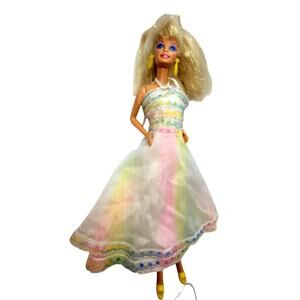 1980 Vintage Happy Birthday Barbie 1st Edition #1922